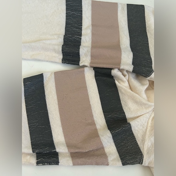 We The Free Long Sleeve Tee size S - Picture 6 of 7